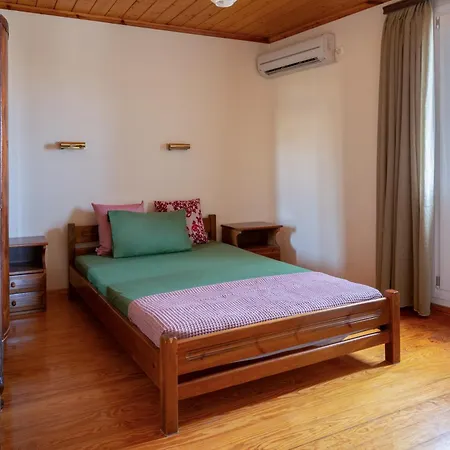 Apartahotel Patrai 3*